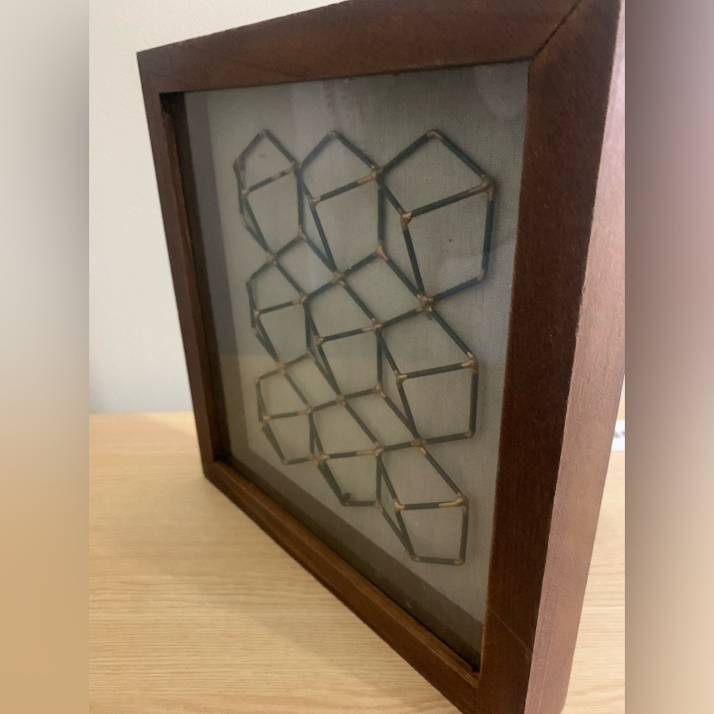 3D Wire Shadow Box Wall Decor - Picture 4 of 6